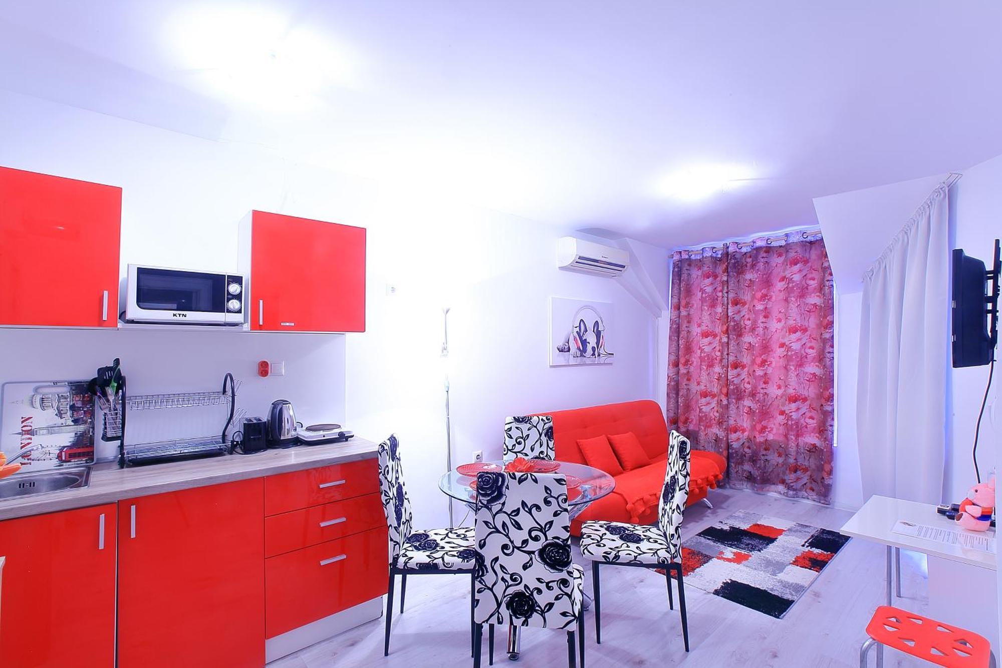 Private Apartment With Parking And Pool Балчик Екстериор снимка