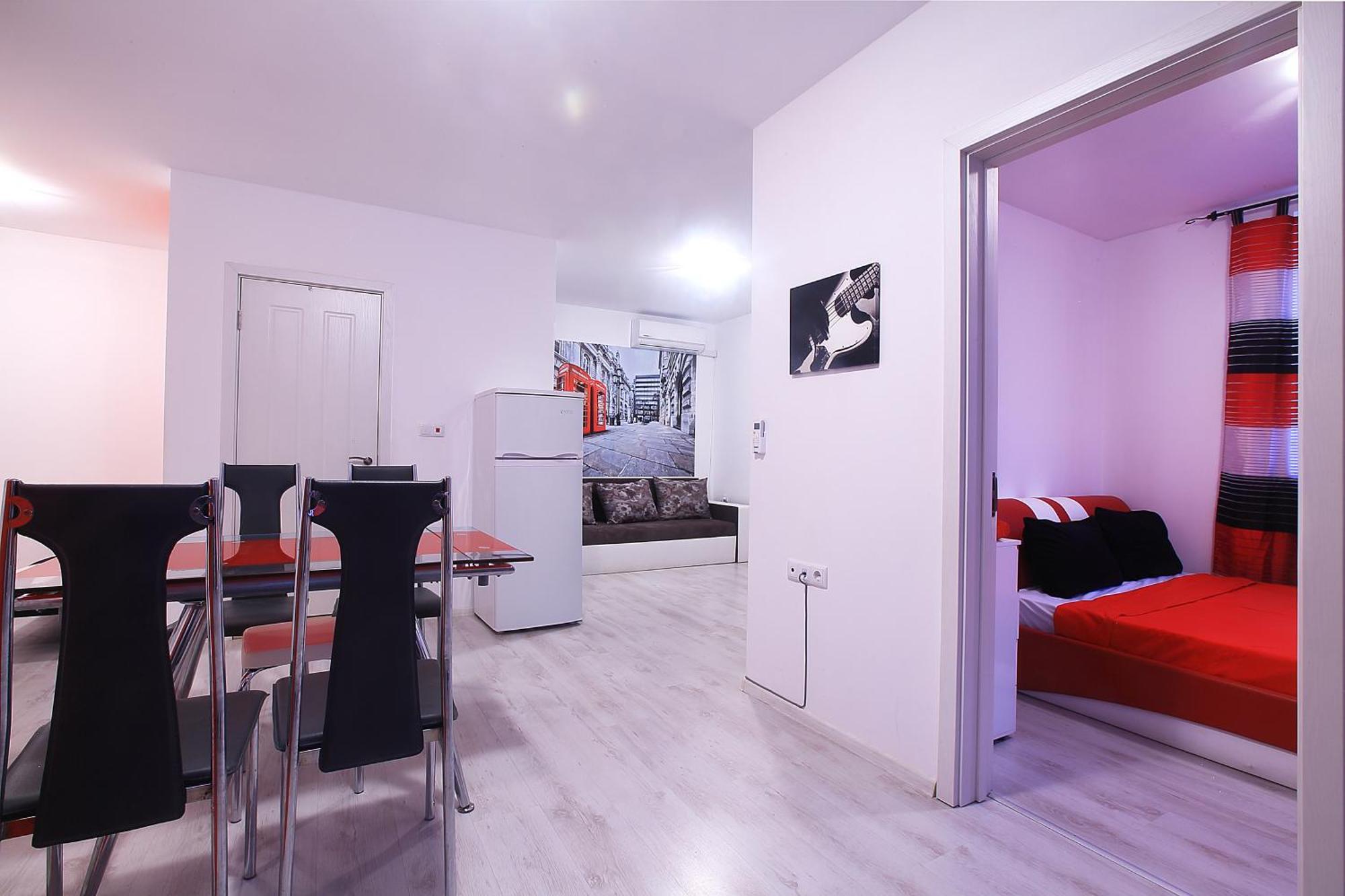 Private Apartment With Parking And Pool Балчик Екстериор снимка