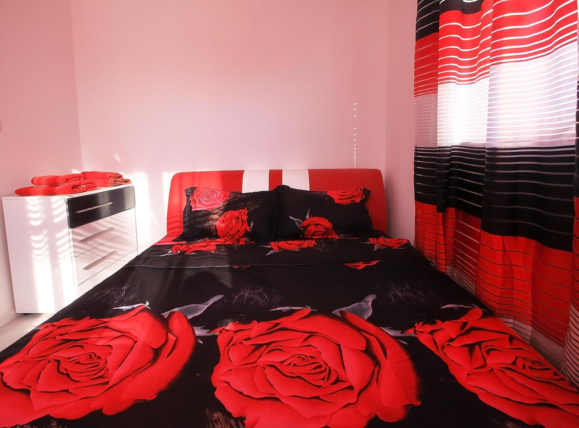 Private Apartment With Parking And Pool Балчик Екстериор снимка