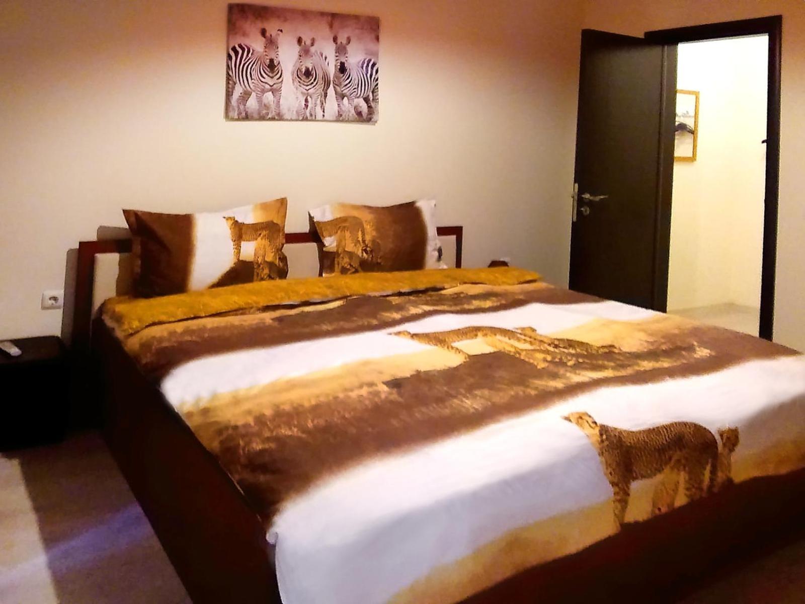 Private Apartment With Parking And Pool Балчик Екстериор снимка