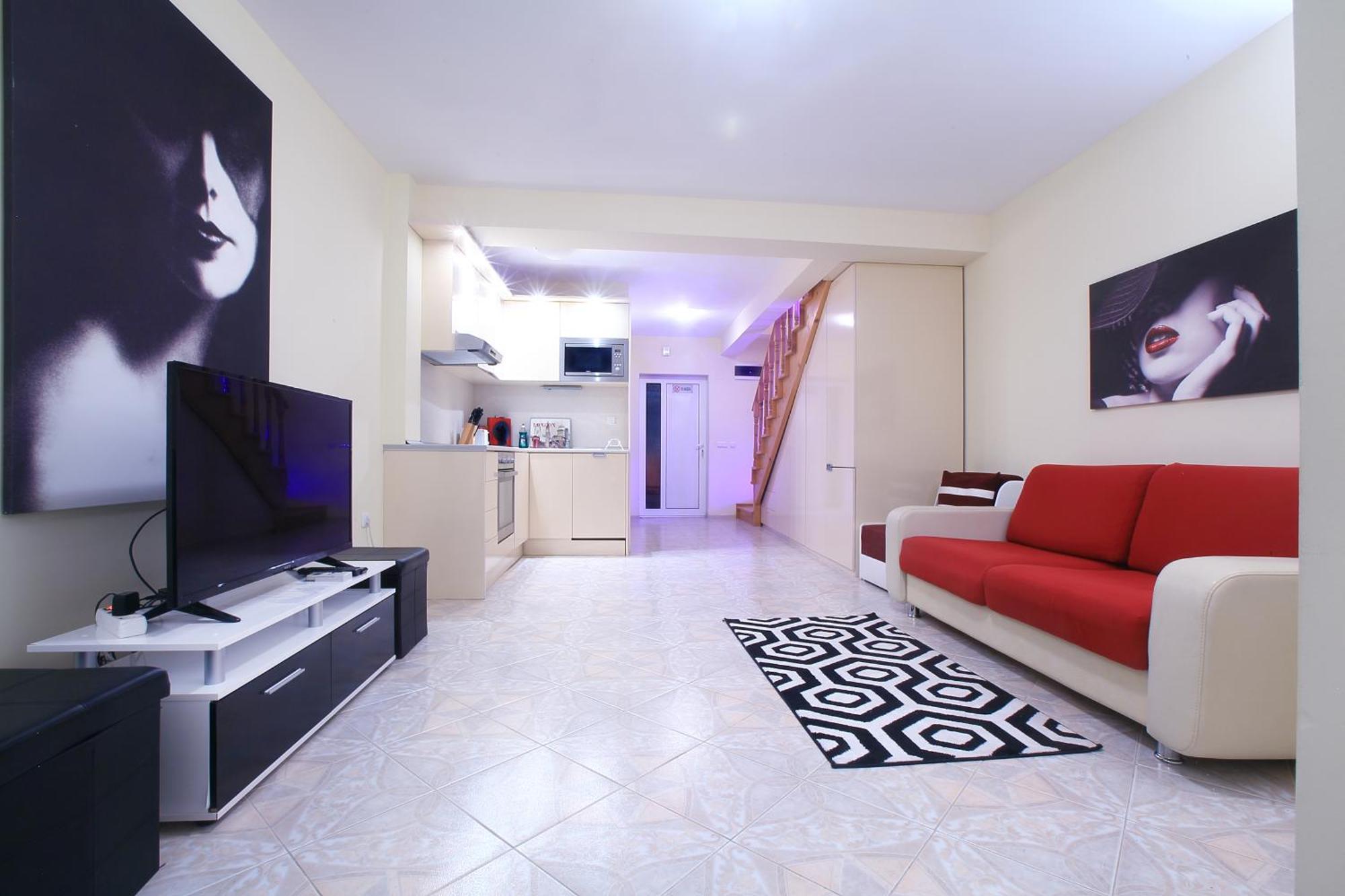 Private Apartment With Parking And Pool Балчик Екстериор снимка