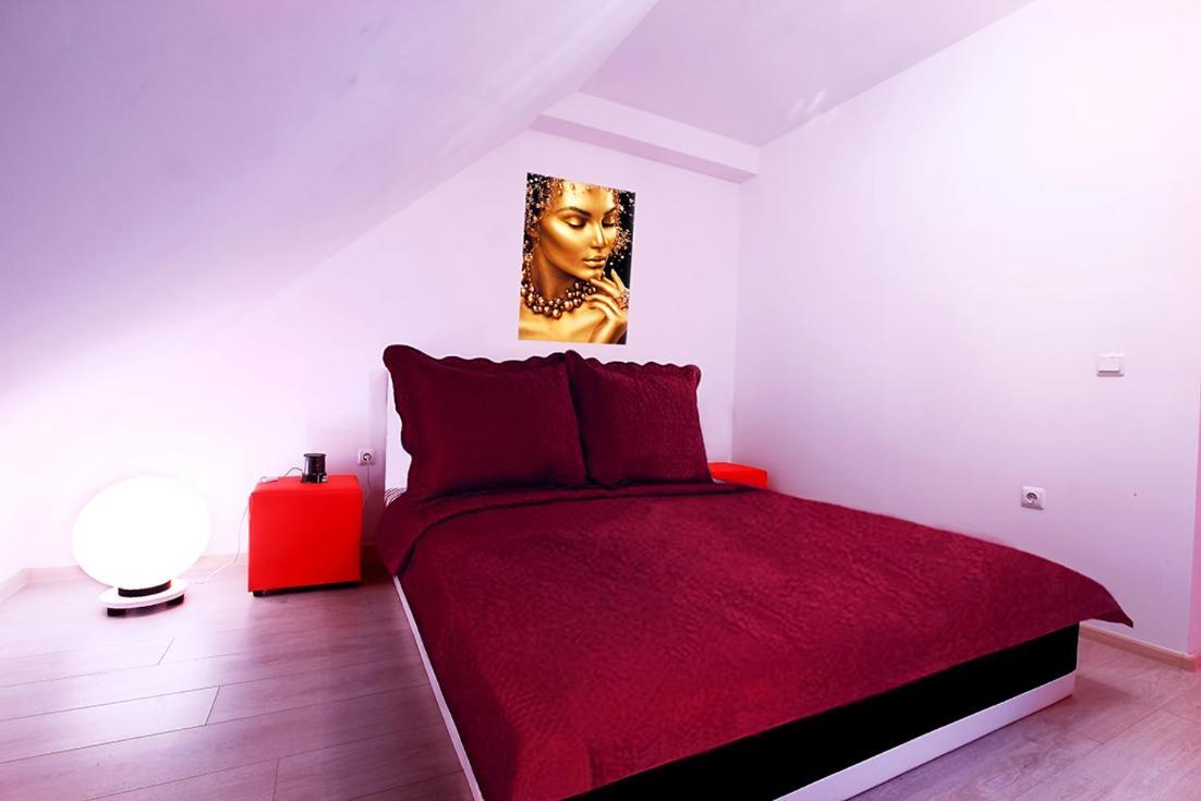 Private Apartment With Parking And Pool Балчик Екстериор снимка