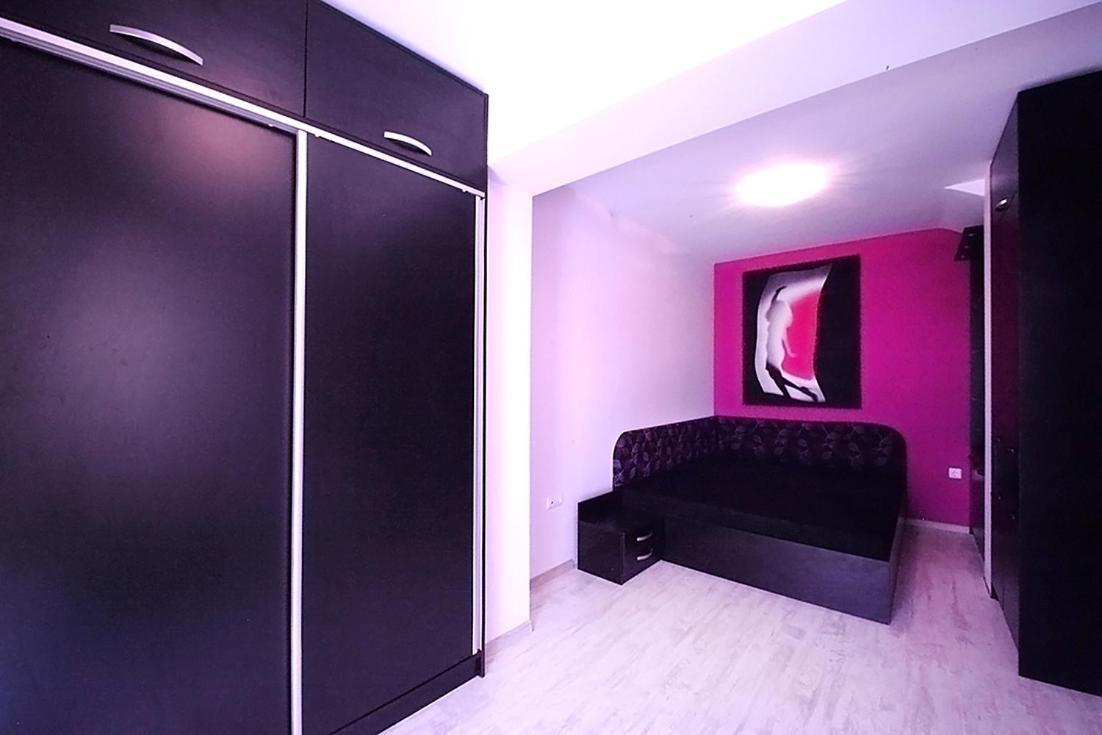 Private Apartment With Parking And Pool Балчик Екстериор снимка