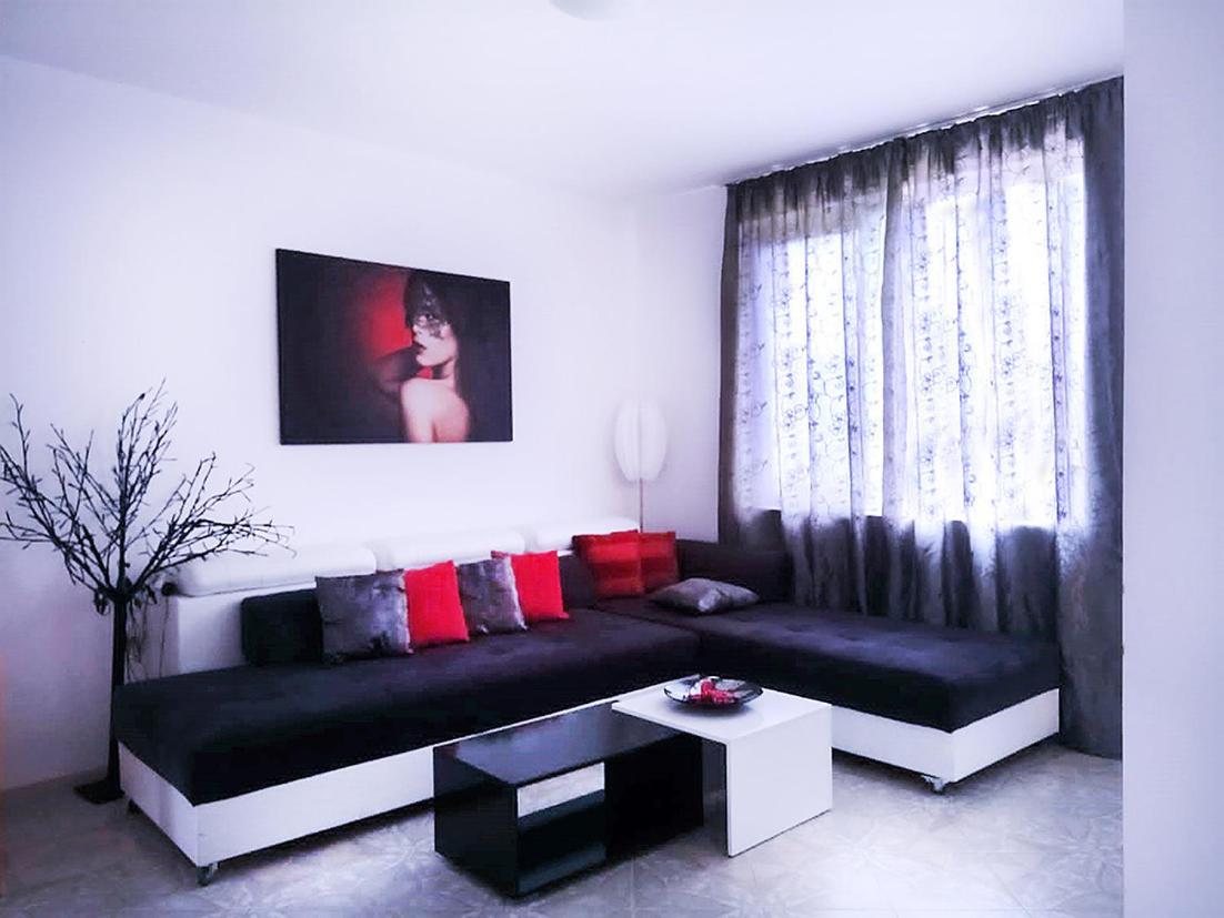 Private Apartment With Parking And Pool Балчик Екстериор снимка