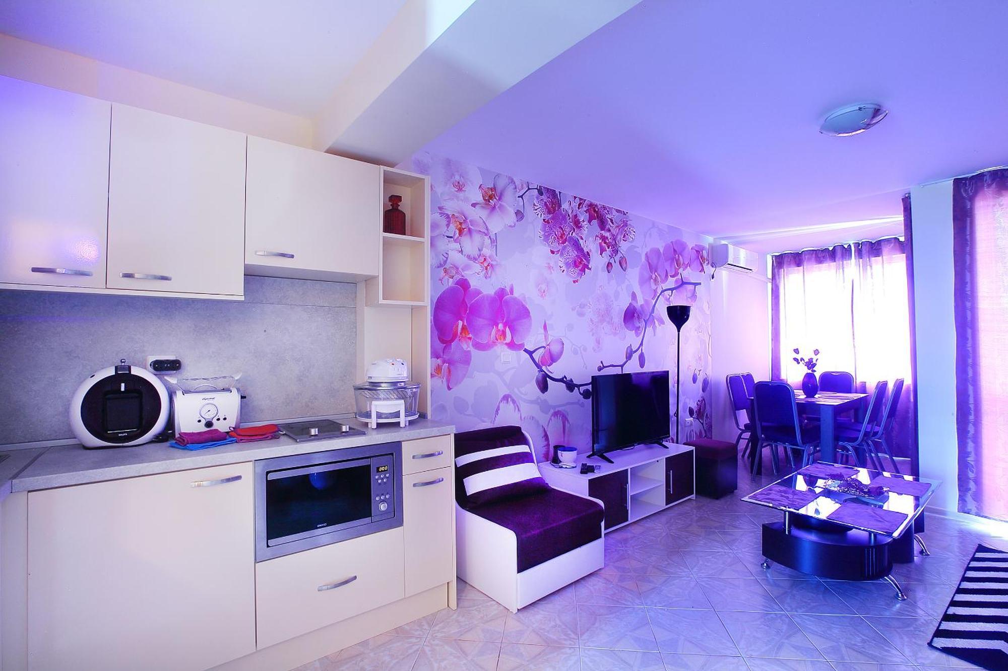 Private Apartment With Parking And Pool Балчик Екстериор снимка